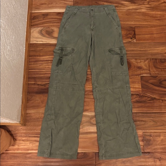 American Eagle Outfitters Pants - American Eagle Outfitters Army Green Cargo Pants